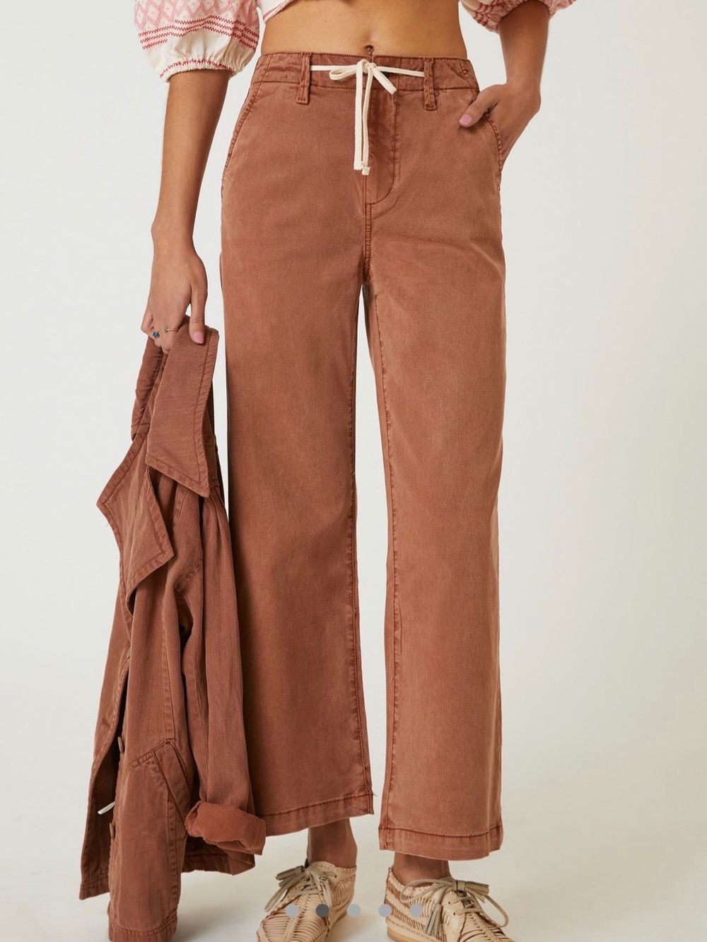 Paige Carly High-Rise Wide Leg CropPants in Terracotta - size 24